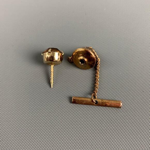 NO BRAND Gold Metal Lapel Pin - Picture 3 of 3